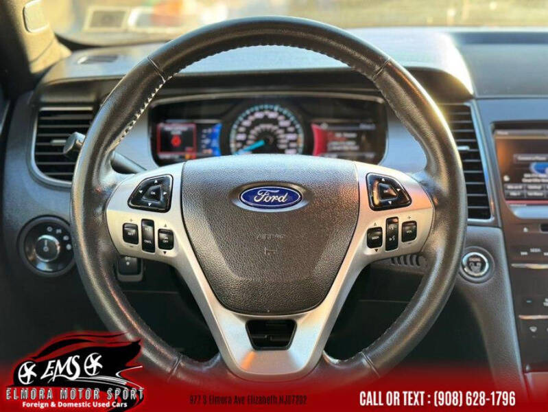 2015 Ford Taurus