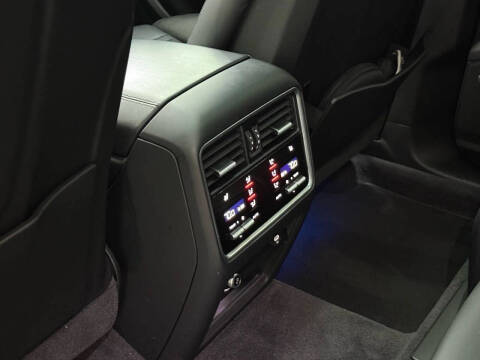 2020 Porsche Cayenne S Coupe