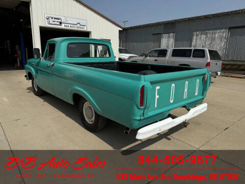 1961 Ford F-100