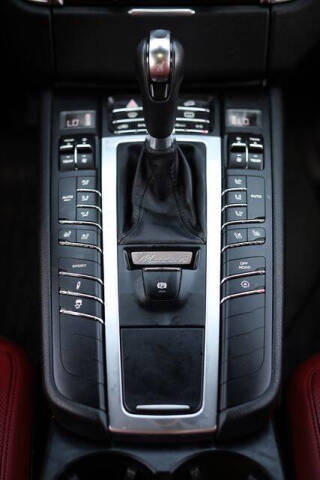 2015 Porsche Macan S