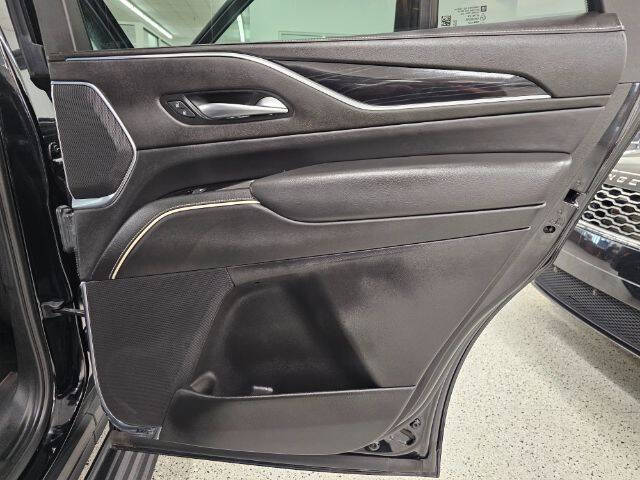 2023 Cadillac Escalade Sport