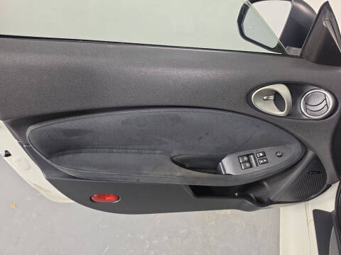 2011 Nissan 370Z Touring
