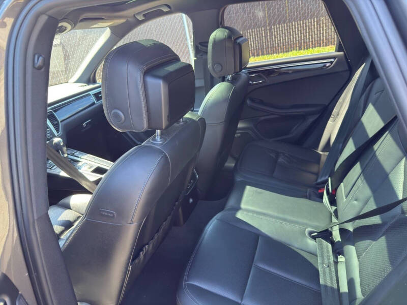 2016 Porsche Macan S