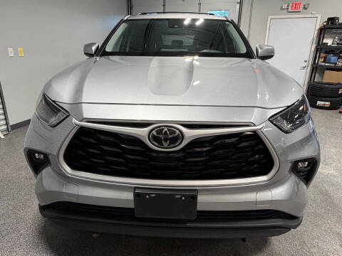 2022 Toyota Highlander LE