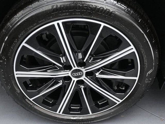 2025 Audi Q4 e-tron Premium Plus 45