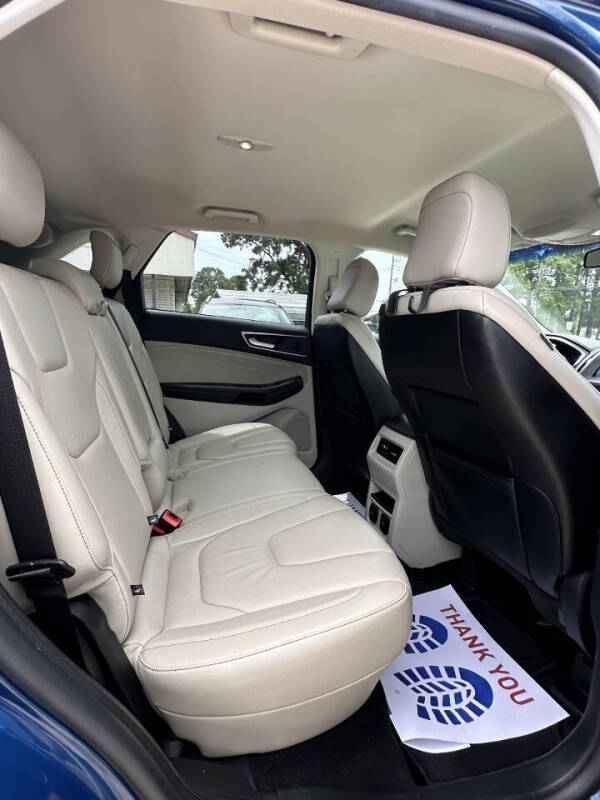 2020 Ford Edge Titanium