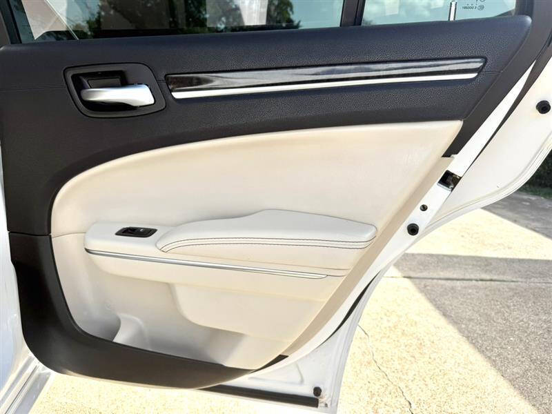 2018 Chrysler 300 Limited
