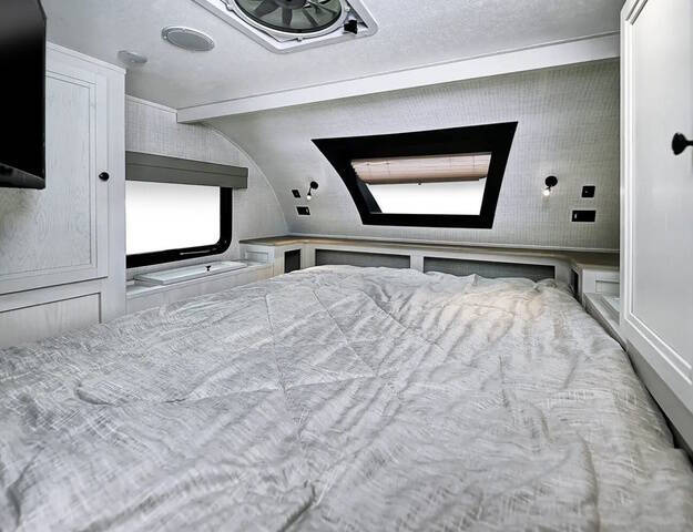 2024 Palomino BACKPACK