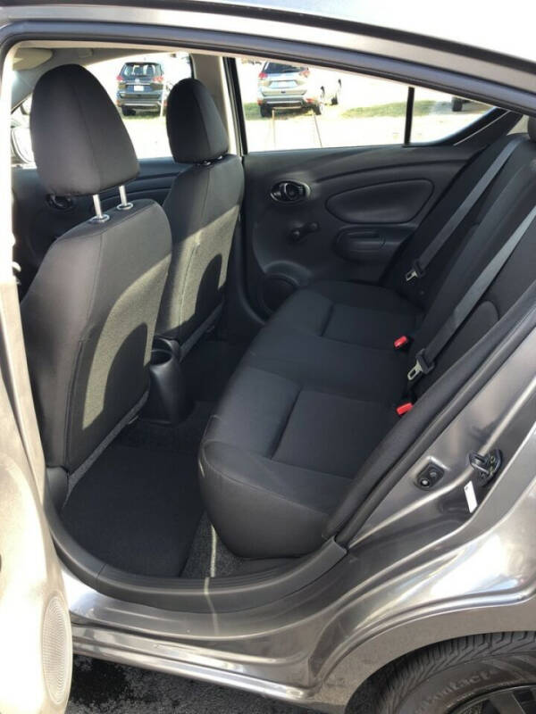 2019 Nissan Versa S Plus