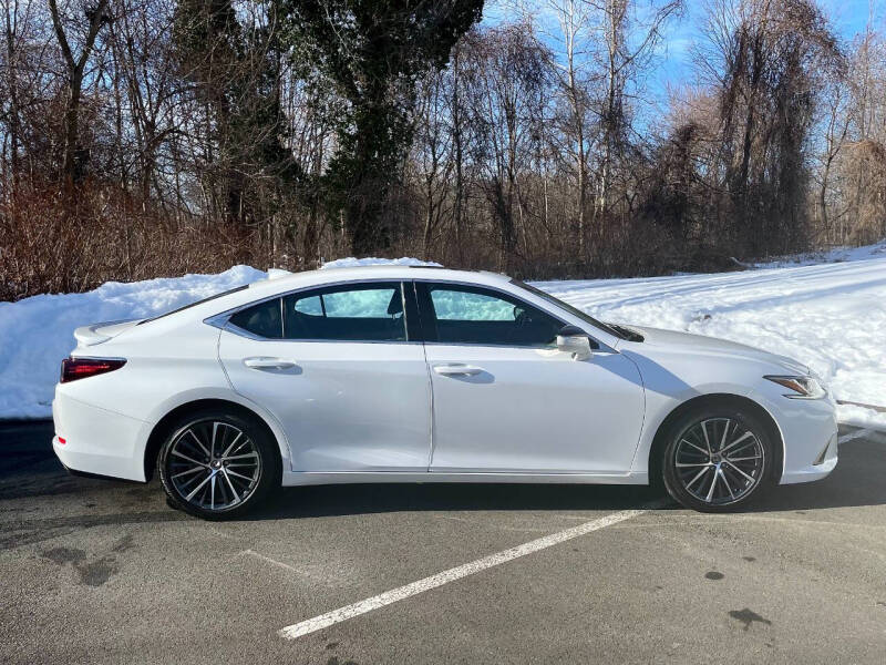 2022 Lexus ES 350