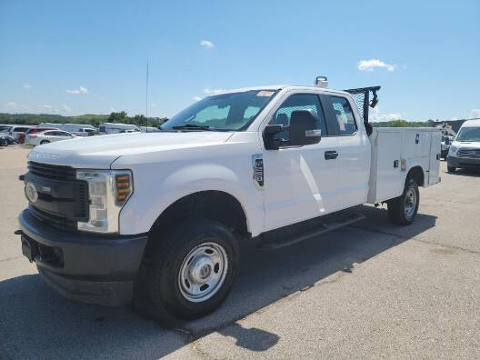 2018 Ford F-250 Super Duty XL's photo