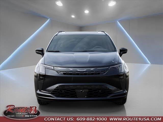 2027 Chrysler Pacifica Limited