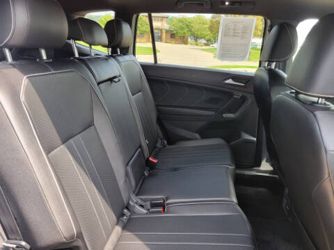 2023 Volkswagen Tiguan SE R-Line Black