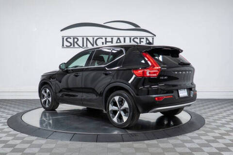 2023 Volvo XC40 B5 Plus Bright Theme