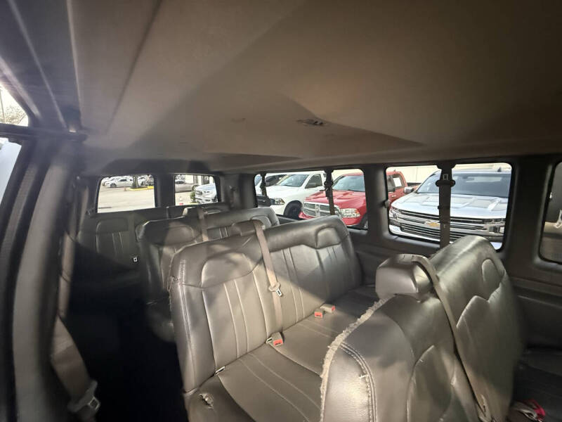 2023 Chevrolet Express LS 3500