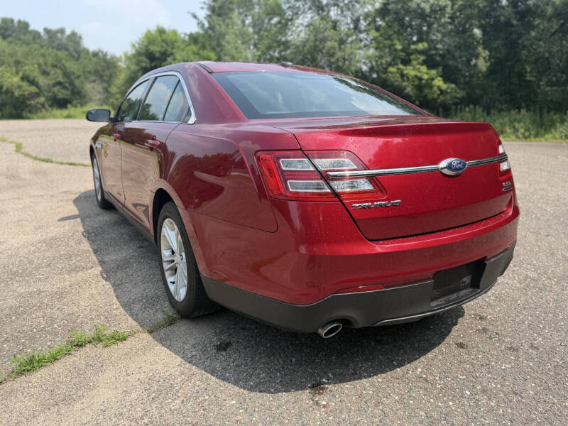 2019 Ford Taurus SEL