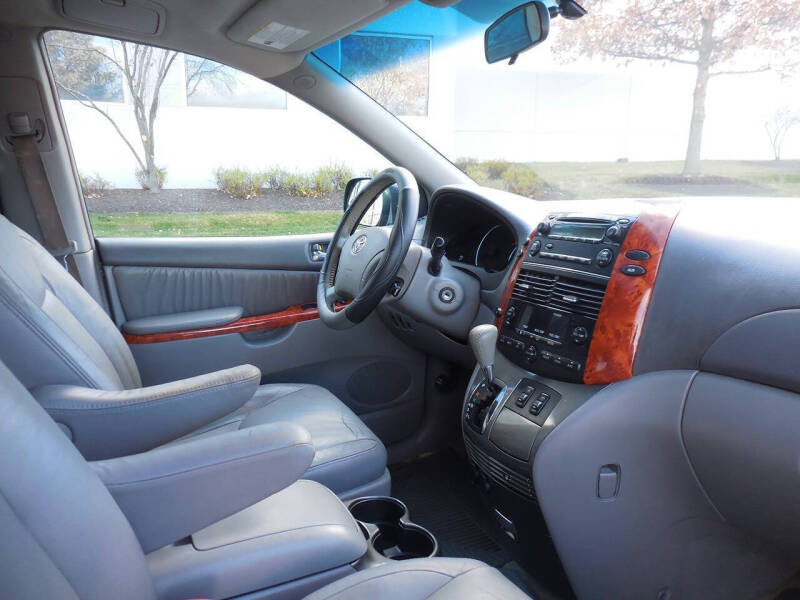 2006 Toyota Sienna XLE 7 Passenger