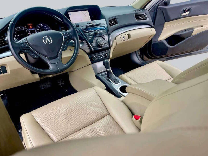 2014 Acura ILX 2.0L w/Tech