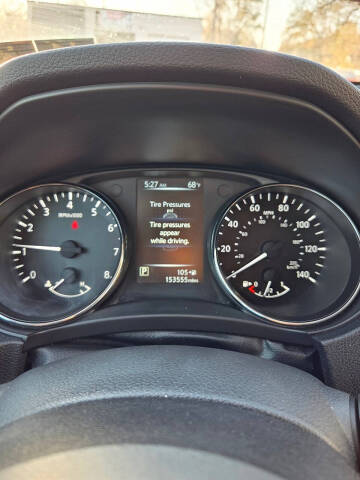 2017 Nissan Rogue SV