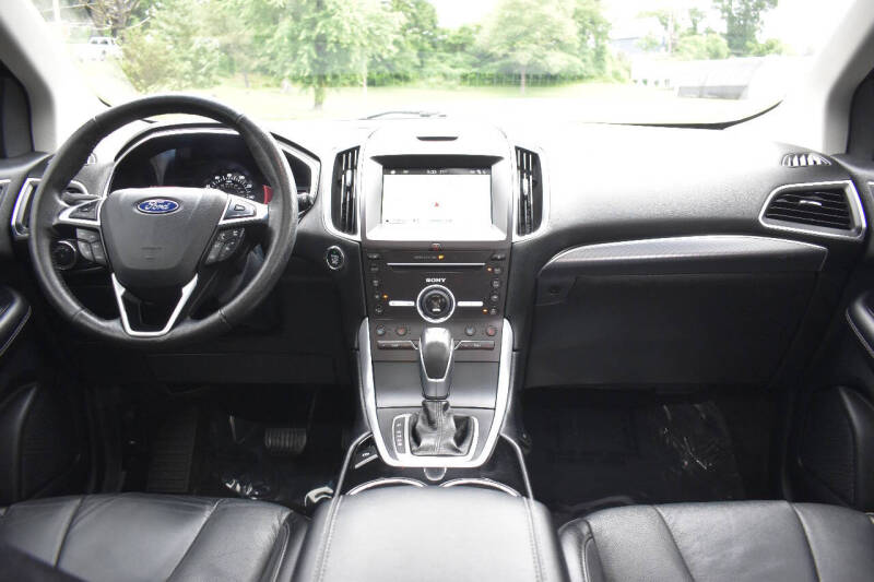 2016 Ford Edge Titanium
