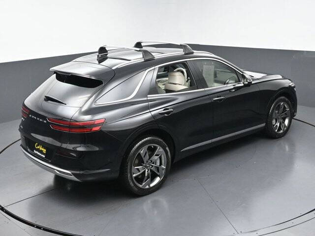 2024 Genesis Electrified GV70