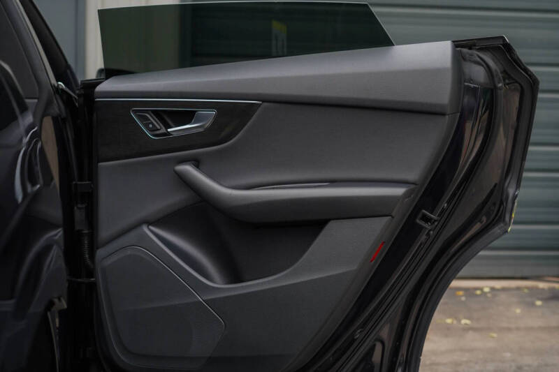 2019 Audi Q8 quattro Premium 55 TFSI