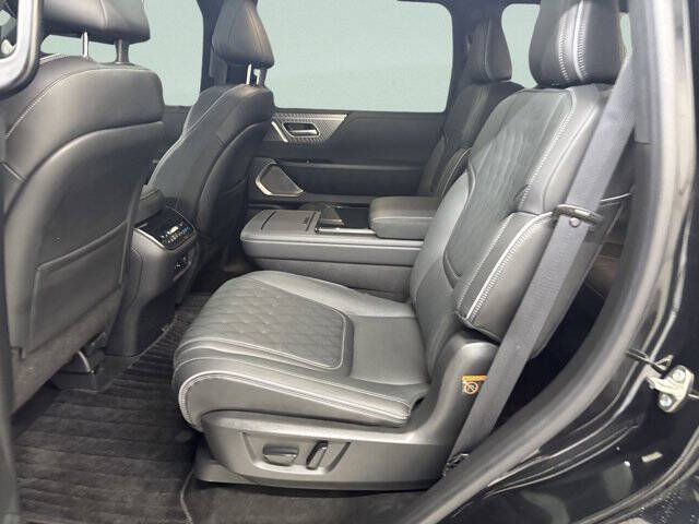 2025 Infiniti QX80 Autograph