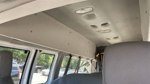 2009 Ford E-Series E-350 SD XLT