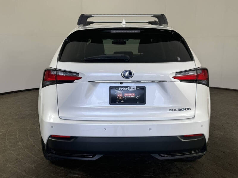 2017 Lexus NX 300h