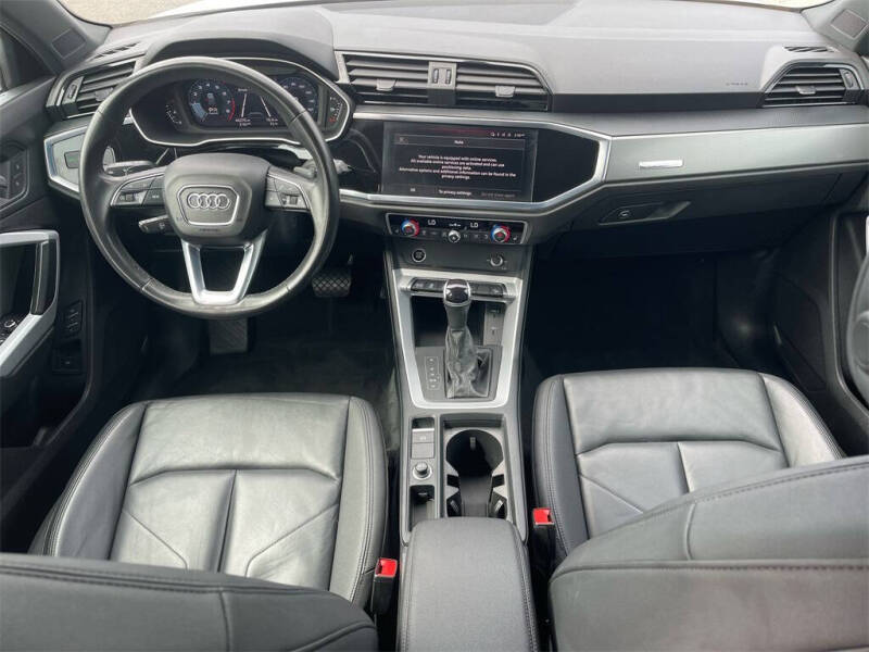 2023 Audi Q3 quattro S line Premium 45 TFSI