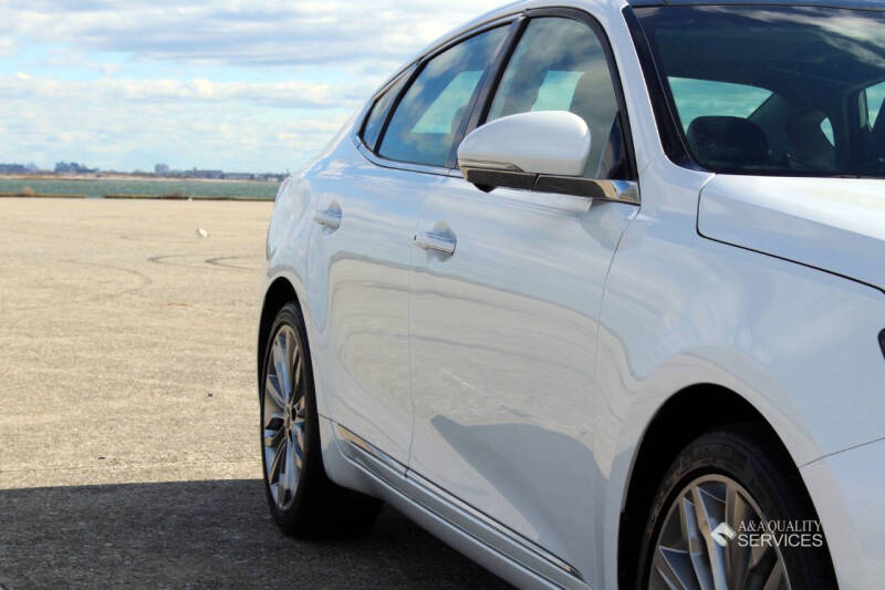 2020 Kia Cadenza Limited