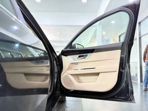 2017 Jaguar XF 35t Prestige