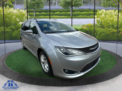 2017 Chrysler Pacifica Touring-L Plus