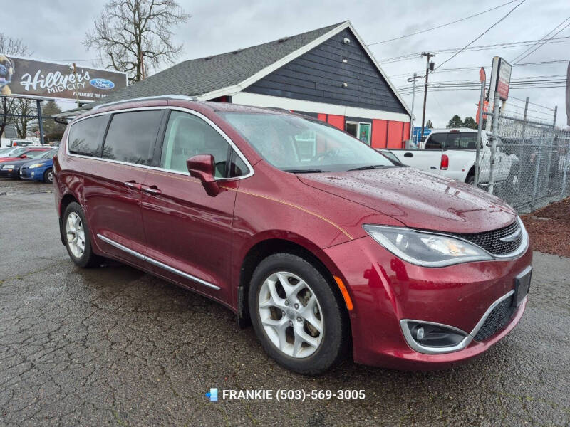 2017 Chrysler Pacifica Touring-L Plus