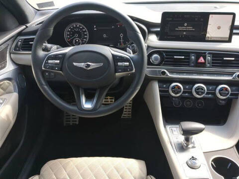 2023 Genesis G70