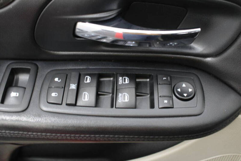 2012 Dodge Grand Caravan SXT