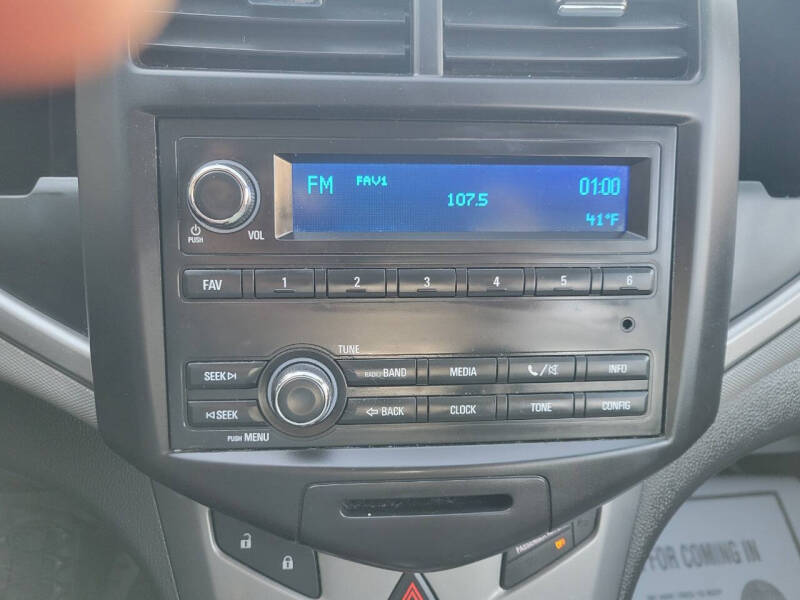 2016 Chevrolet Sonic LS Auto