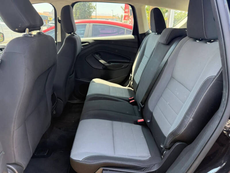 2019 Ford Escape S