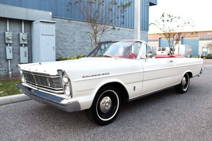 1965 Ford Galaxie 500