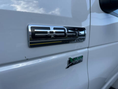 2016 Ford E-Series E-350 SD