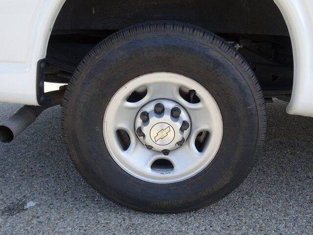 2024 Chevrolet Express 2500