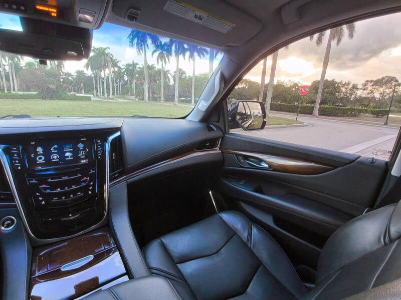 2019 Cadillac Escalade Premium Luxury