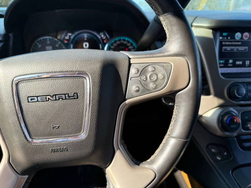 2017 GMC Yukon Denali