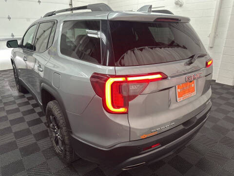 2023 GMC Acadia AT4