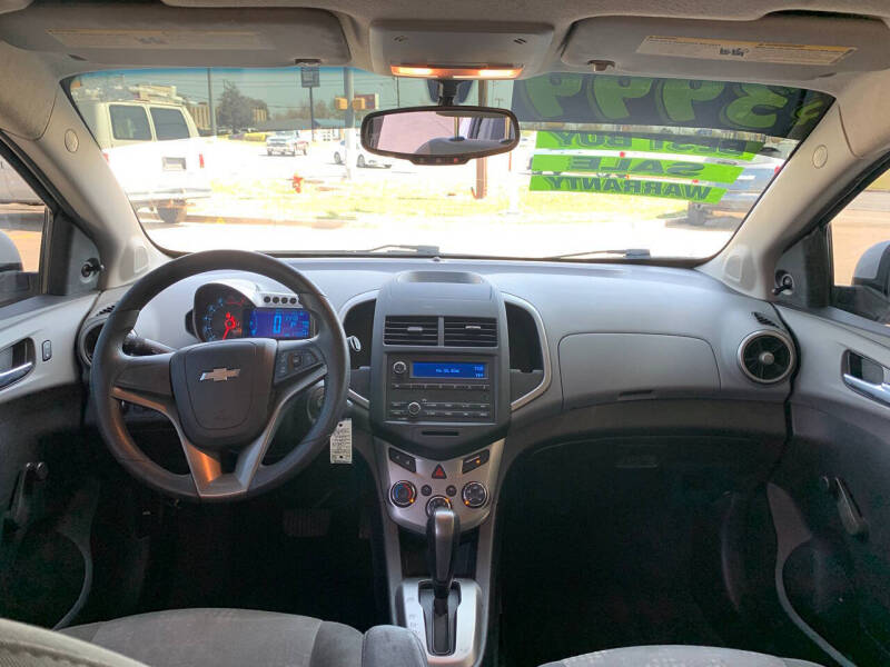 2014 Chevrolet Sonic LS Auto