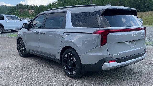 2025 Kia Carnival EX