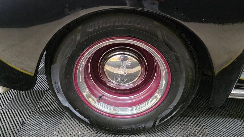 1942 Ford Super Deluxe