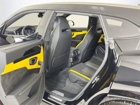 2024 Lamborghini Urus S