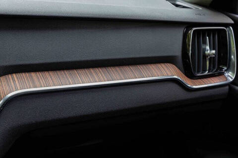 2024 Volvo S60 B5 Plus Dark Theme