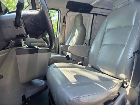 2013 Ford E-Series E-150